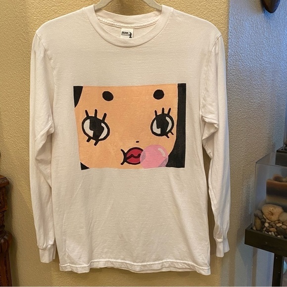 Cute Face Graphic White Long Sleeve Top Size Small - Picture 1 of 7